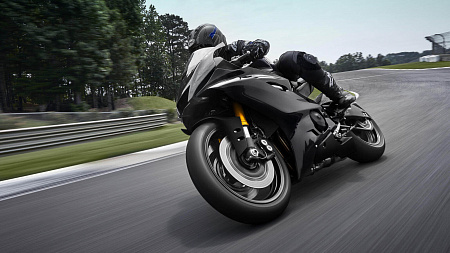 Мотоцикл Yamaha R6 Race